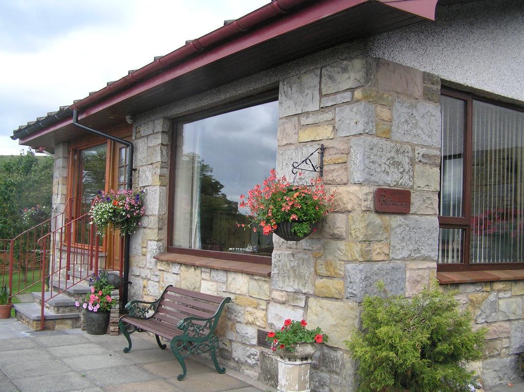 Balnacraig Bed & Breakfast Saline Bagian luar foto