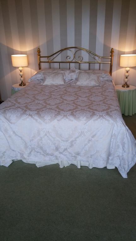 Balnacraig Bed & Breakfast Saline Bagian luar foto